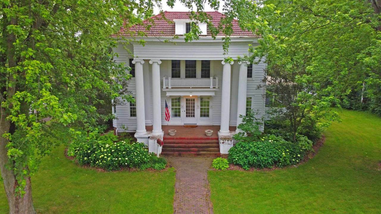 900 5TH STREET - Photo 1