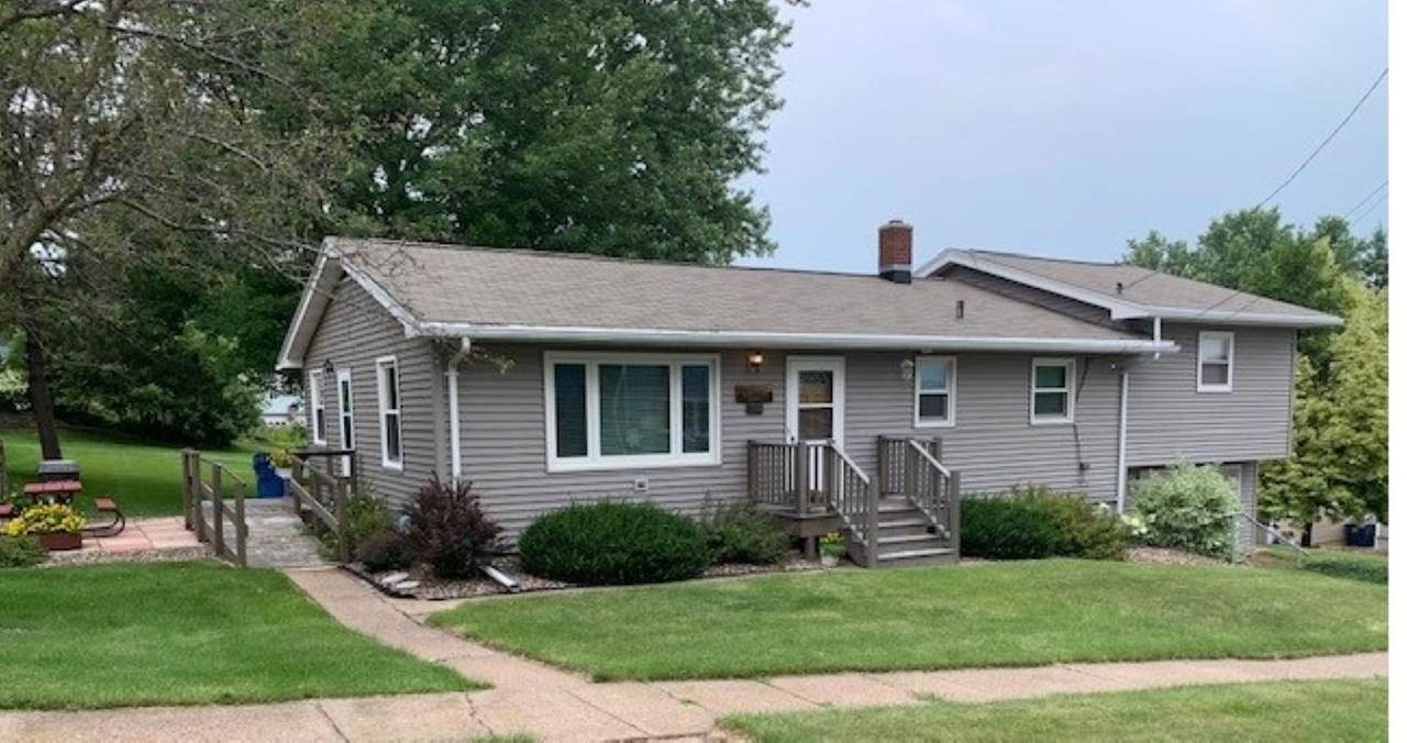 609 Pine Street - Photo 1