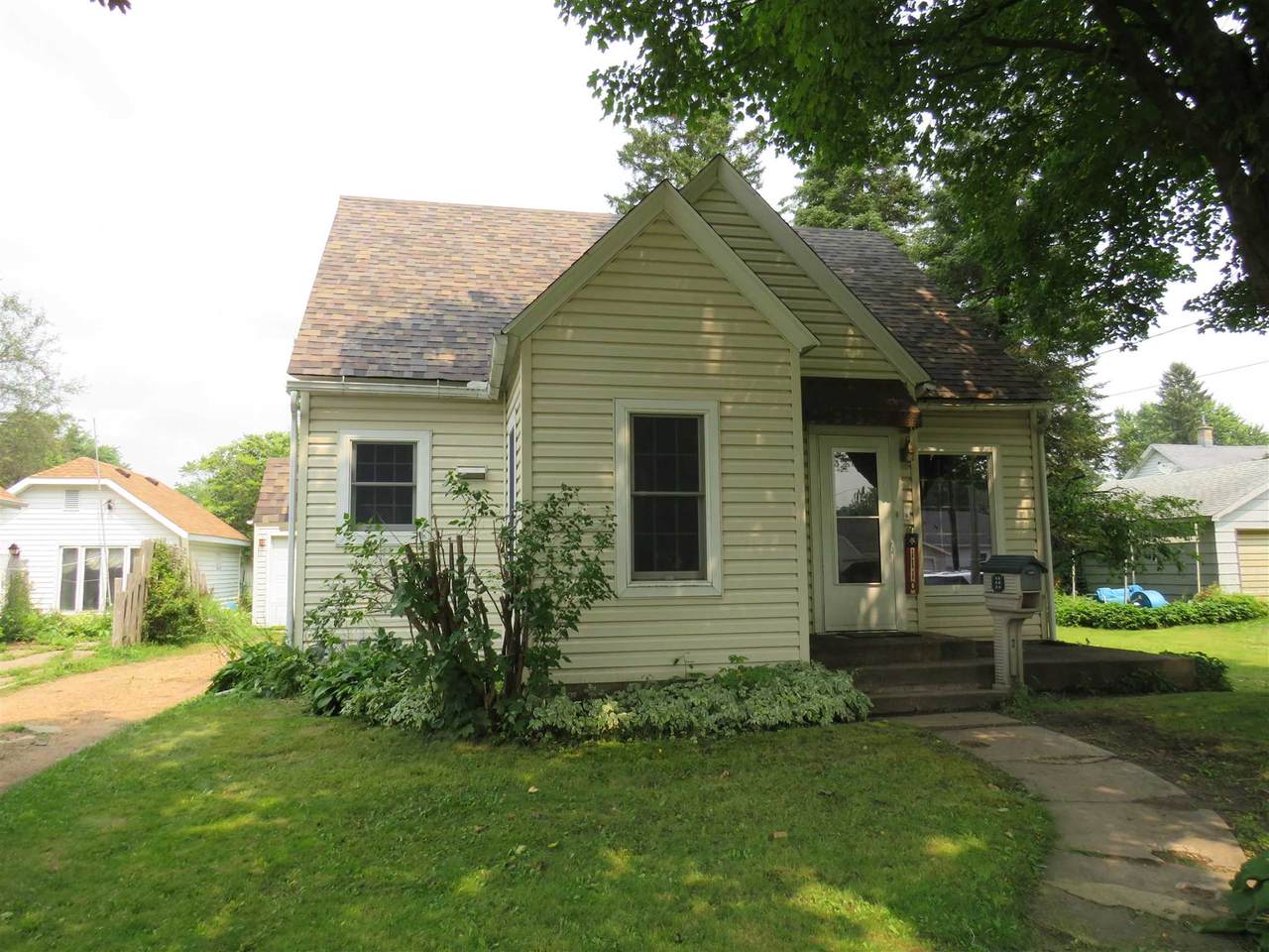 1110 3RD AVENUE - Photo 1