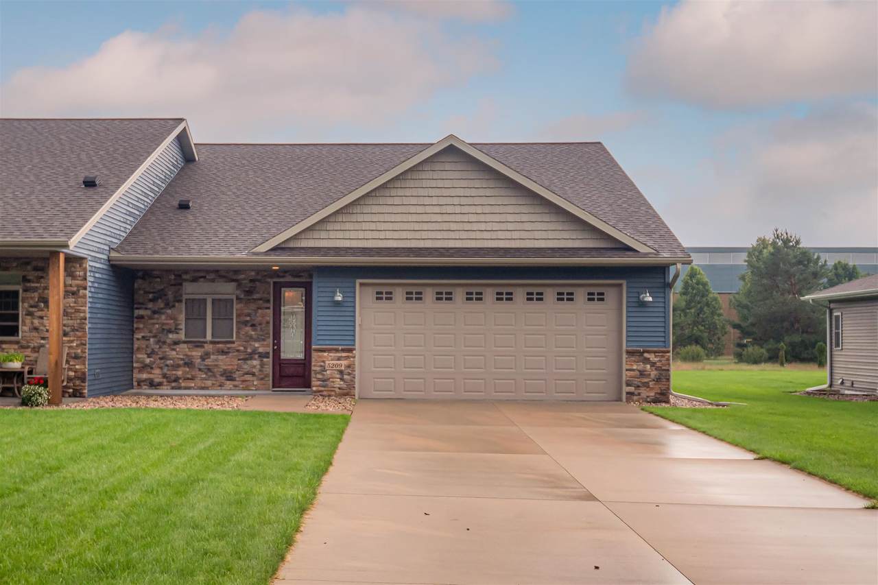 5209 Carols Lane - Photo 1