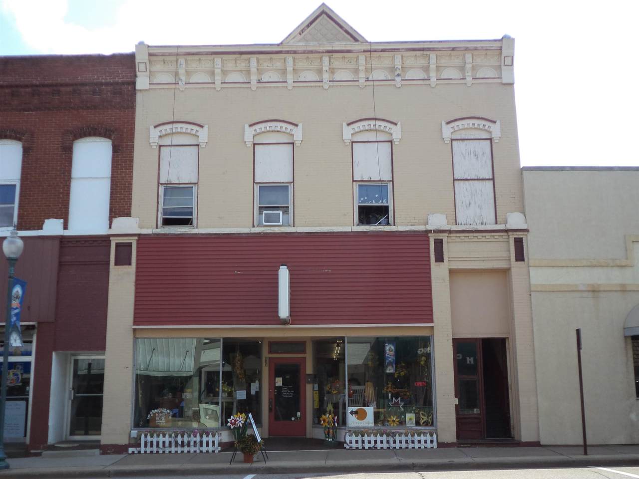 517 Hewett Street - Photo 1