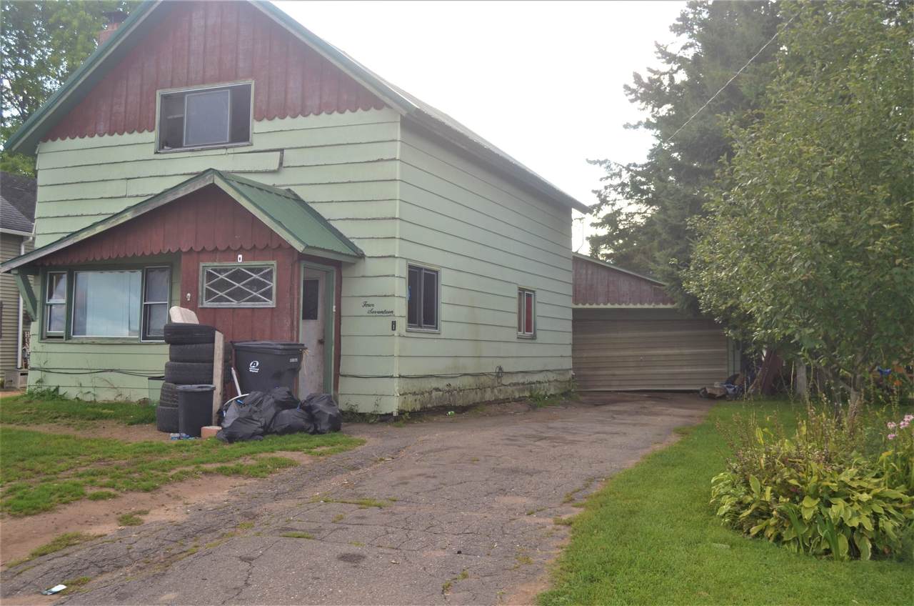 417 Maple Street - Photo 1