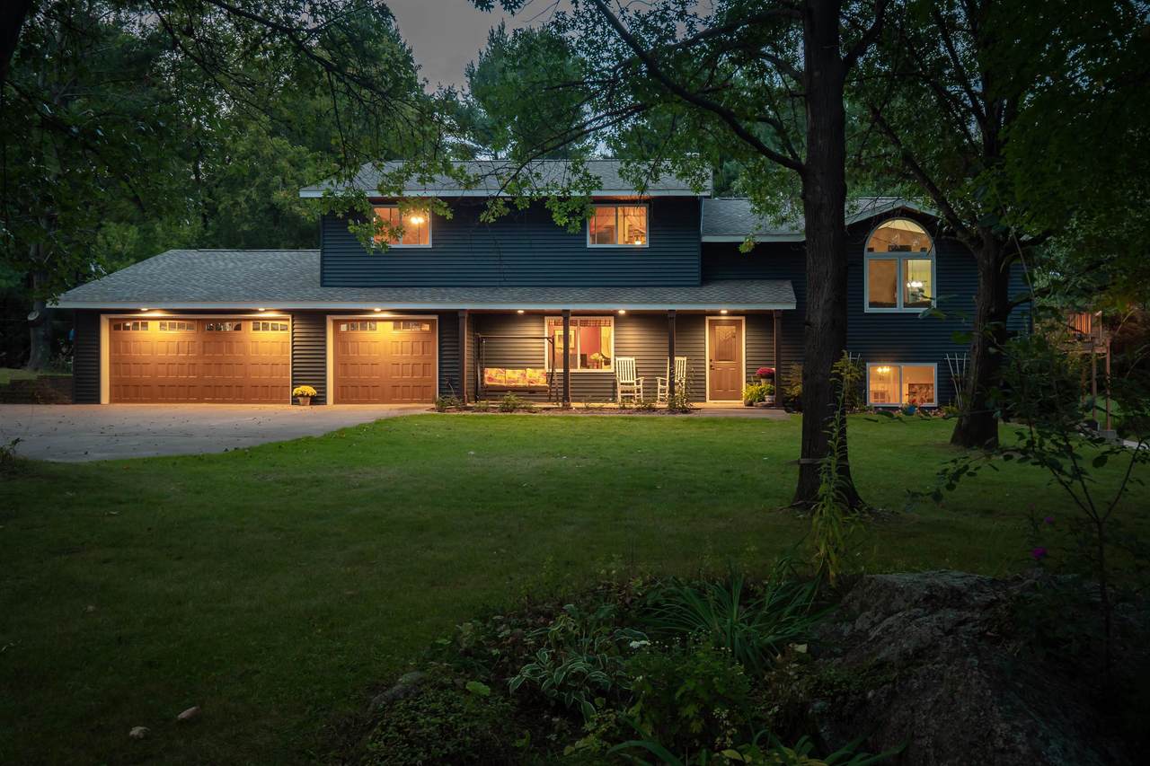 9514 Lillian Drive - Photo 1