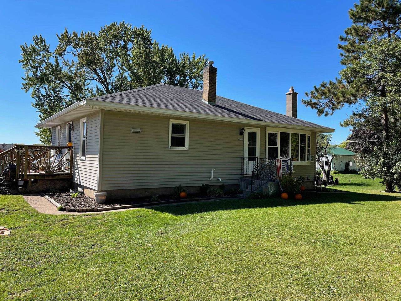 W9755 295TH AVENUE - Photo 1
