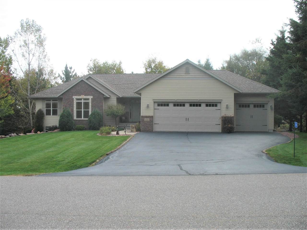 223501 Magnolia Avenue - Photo 1