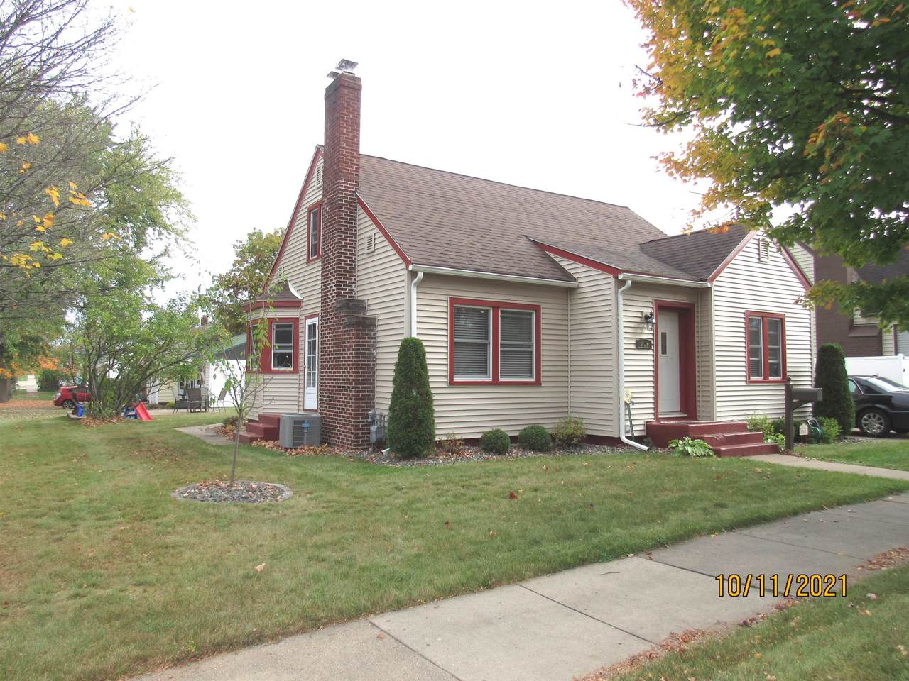 709 Spruce Street - Photo 1