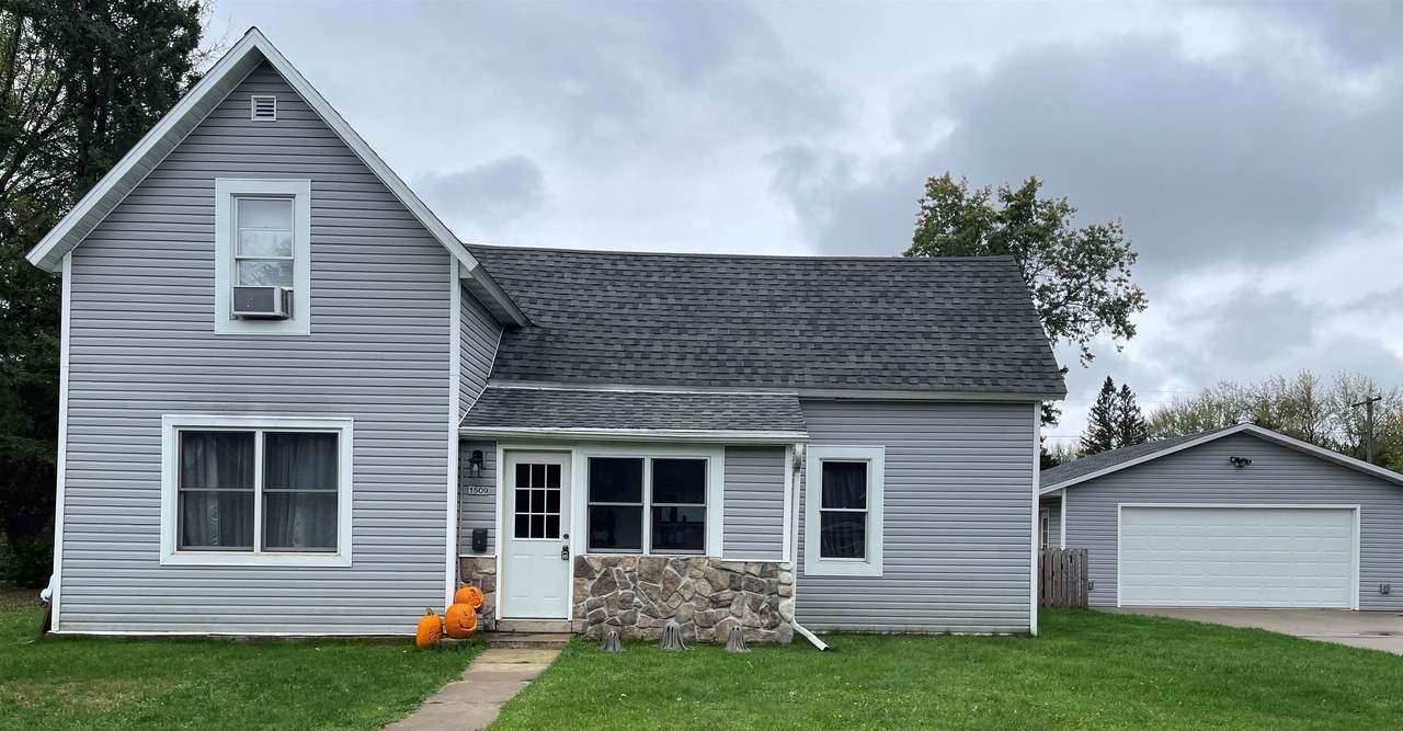 1509 Mathews Street - Photo 1