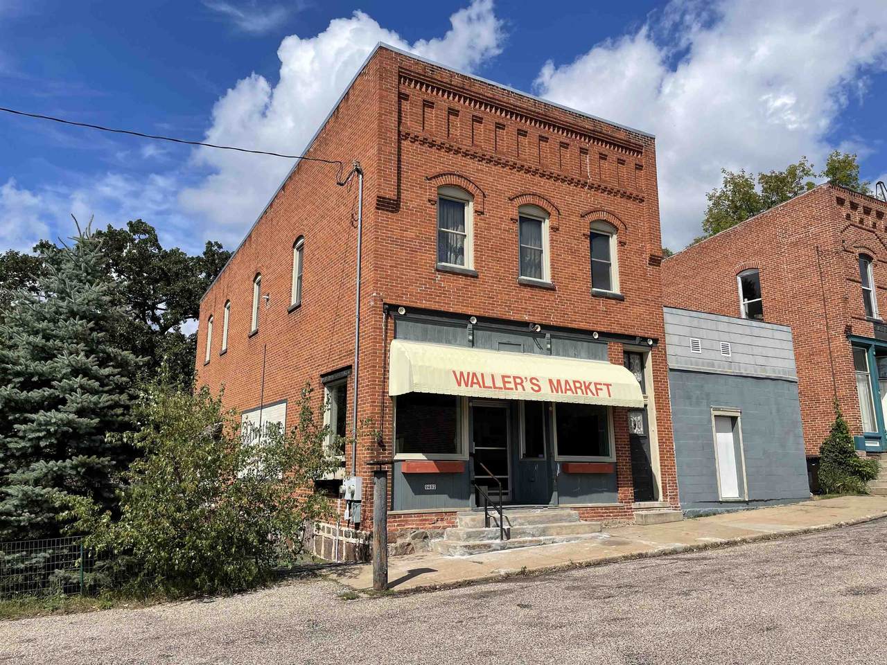 9492 First Street - Photo 1