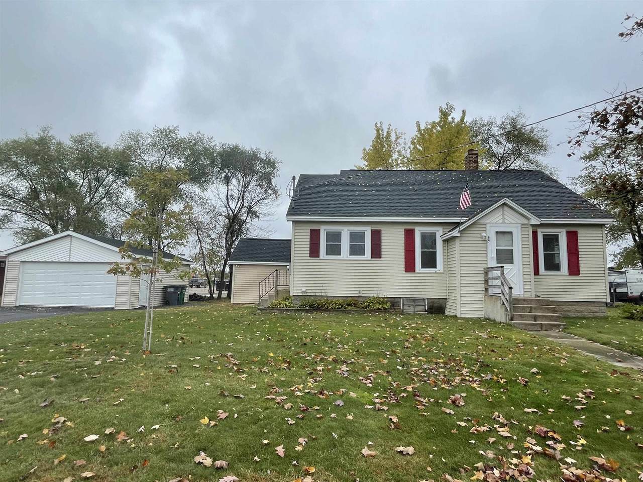 841 Wood Avenue - Photo 1