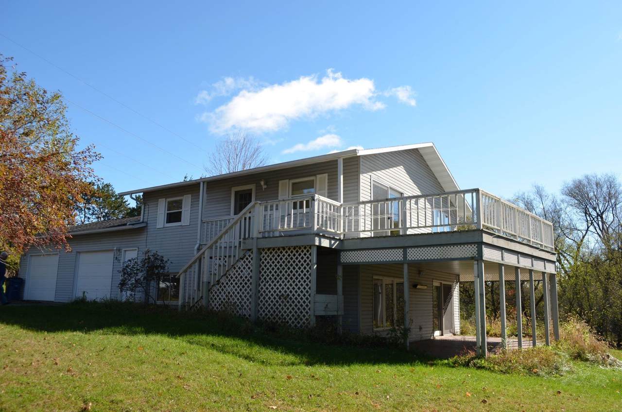 411 Burns Street - Photo 1