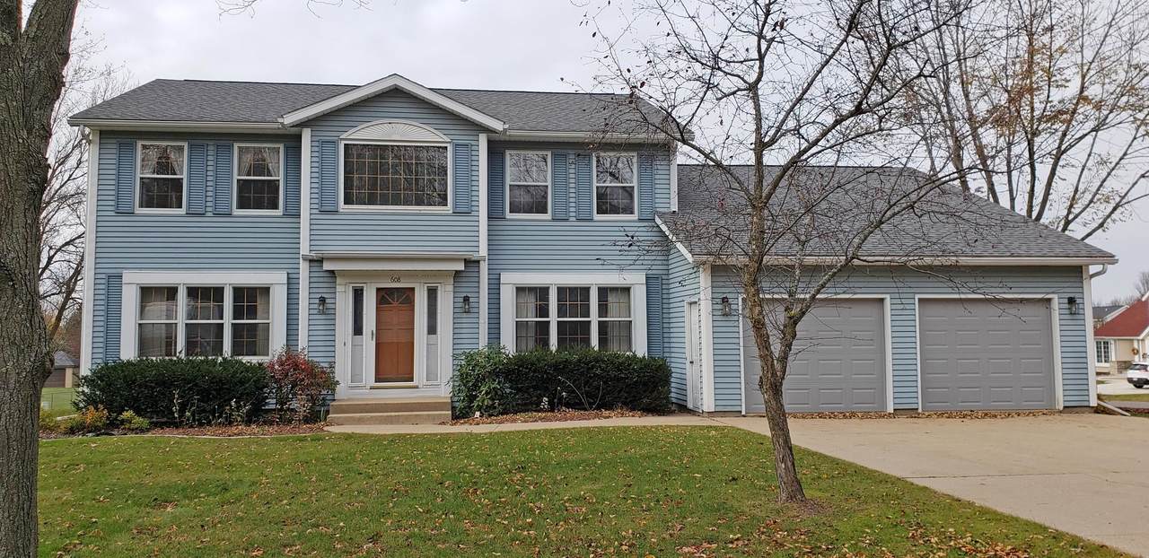 608 Schmidt Avenue - Photo 1