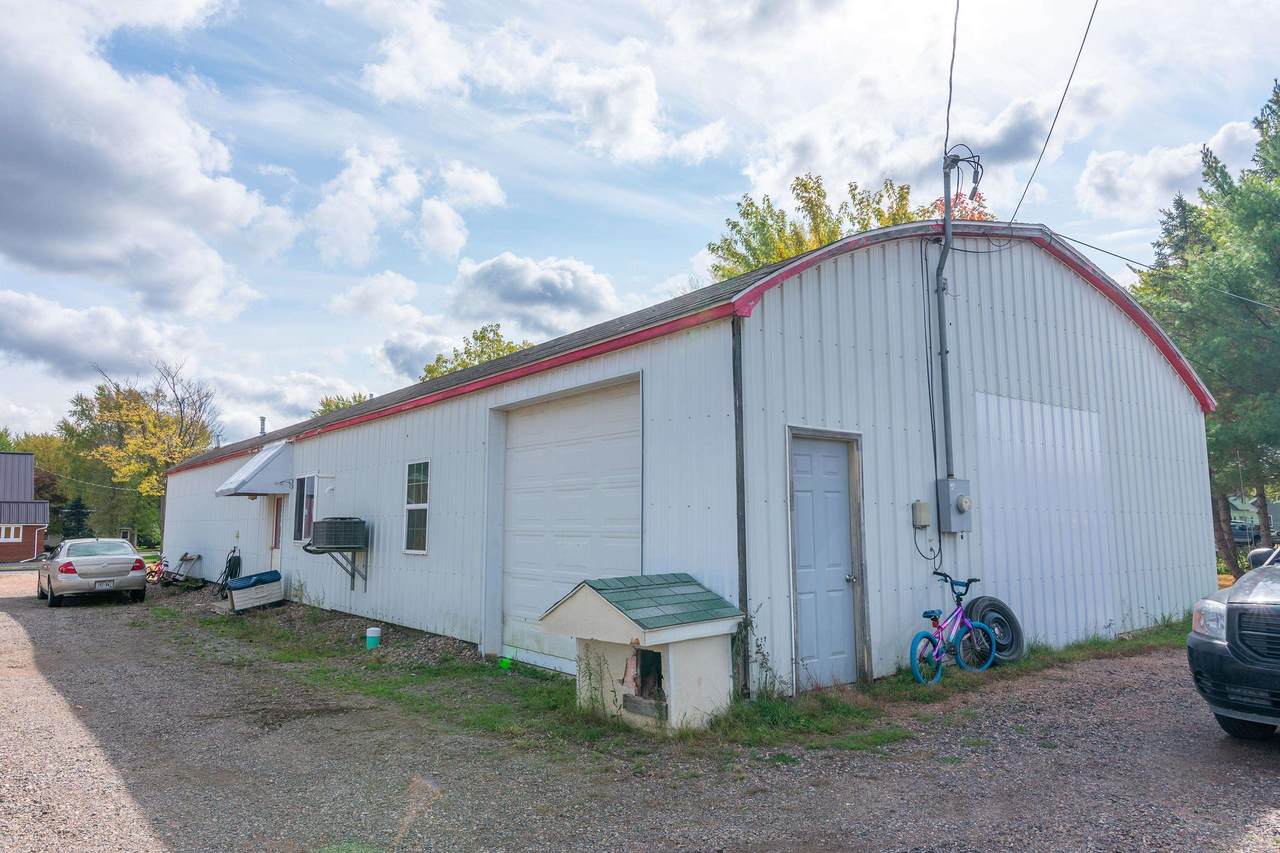 111 Lincoln Street - Photo 1