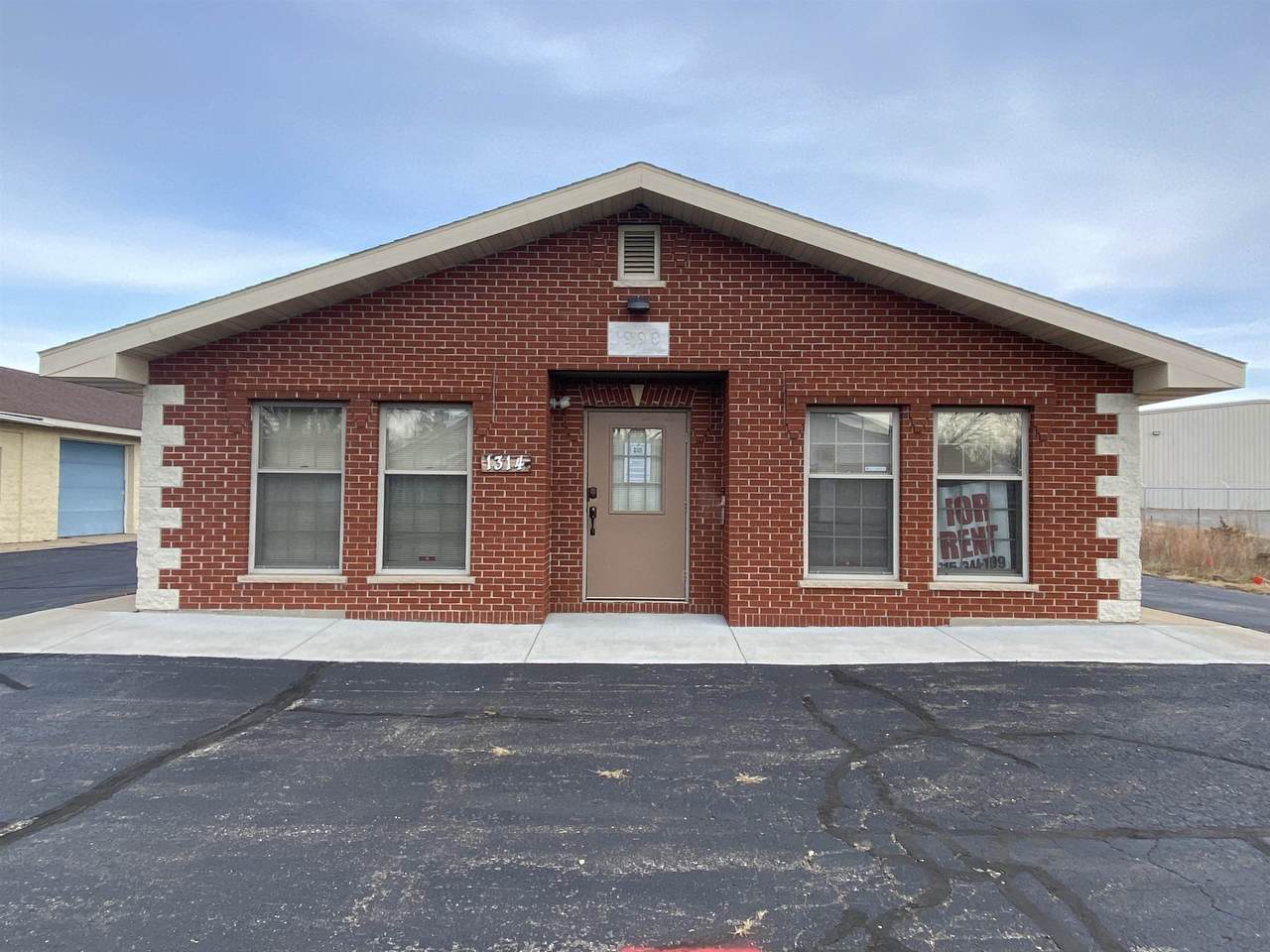 1314 Contractors Boulevard - Photo 1