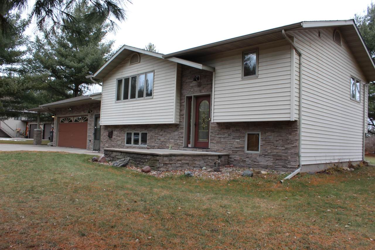 W7221 Rose Len Court - Photo 1