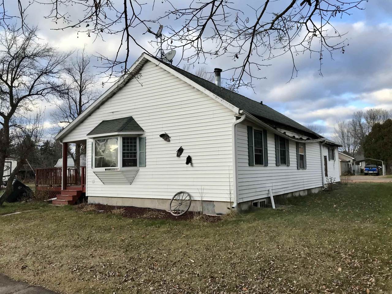 642 Knox Street - Photo 1