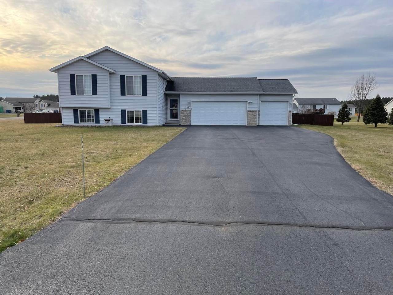2263 Falcon Crest Court - Photo 1