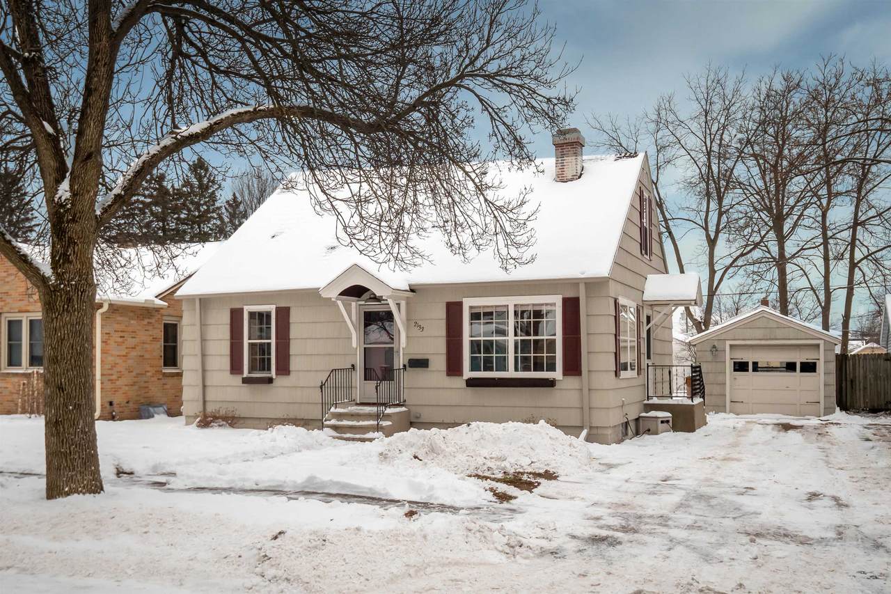 2133 Mc Culloch Street - Photo 1