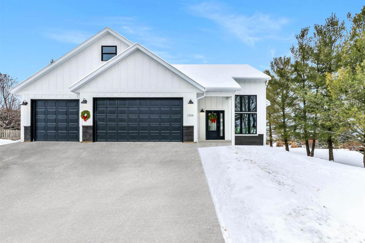 1216 Ives Street - Photo 1