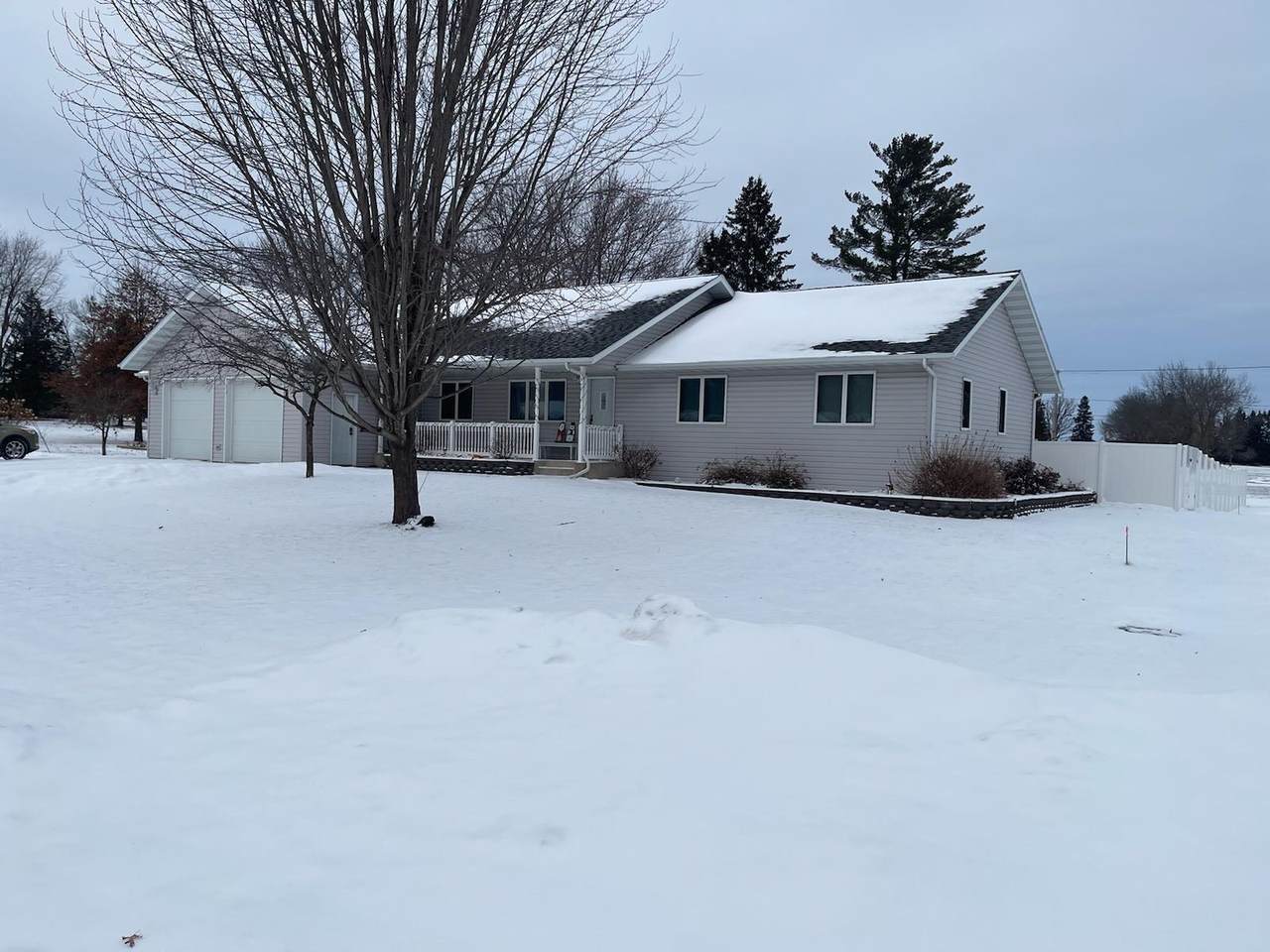 300 Larch Street - Photo 1