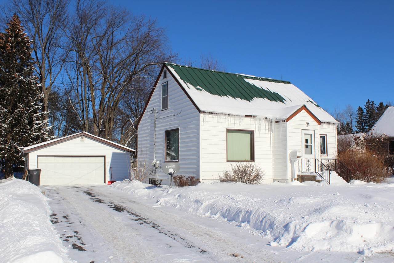 719 Ogden Street - Photo 1