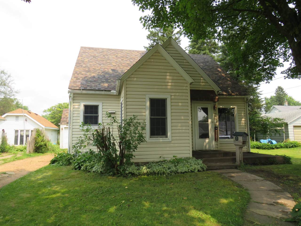 1110 3RD AVENUE - Photo 1