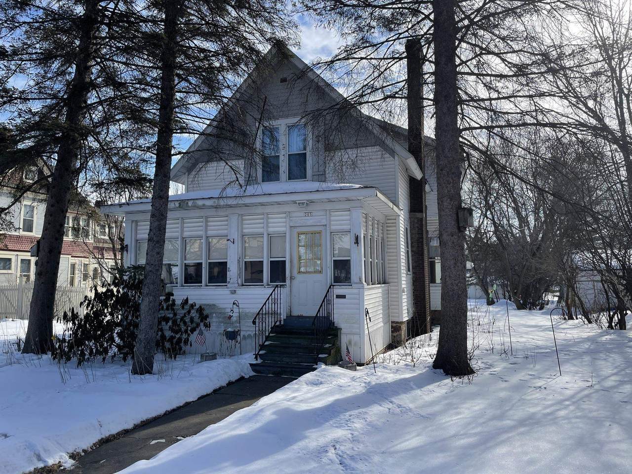 205 Vine Avenue - Photo 1