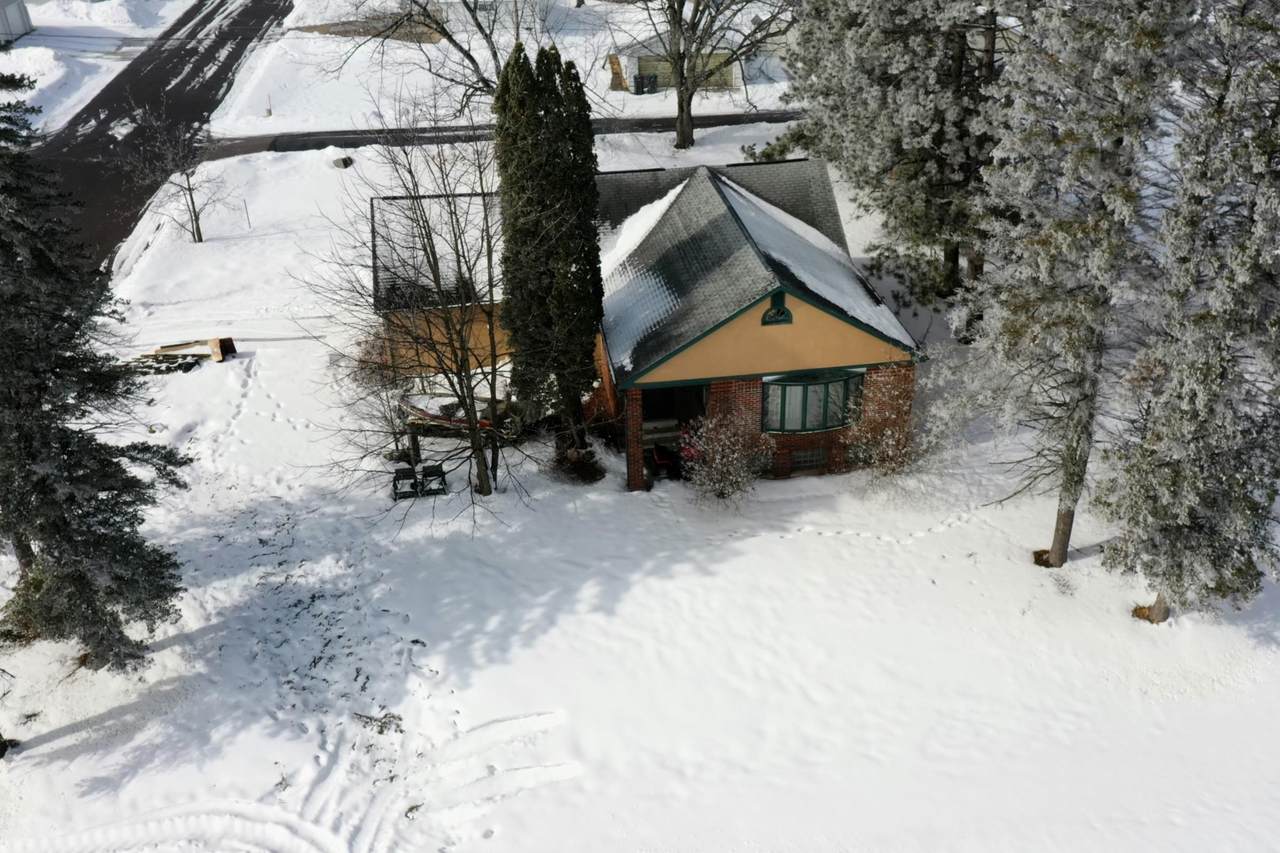 307 Luepke Way - Photo 1
