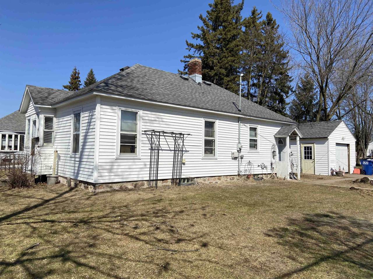 30 Alexander Avenue - Photo 1
