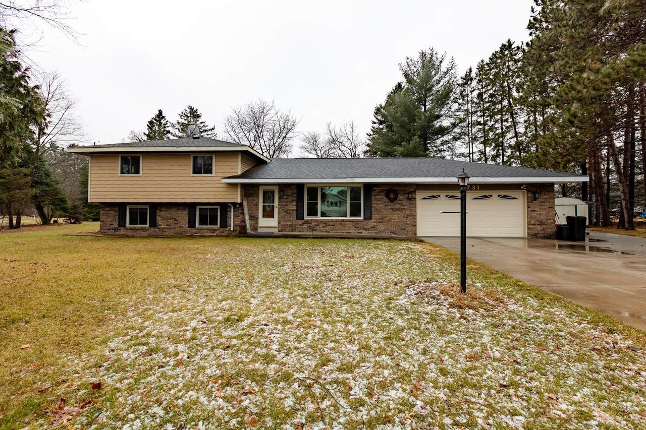 5731 Honeysuckle Court - Photo 1