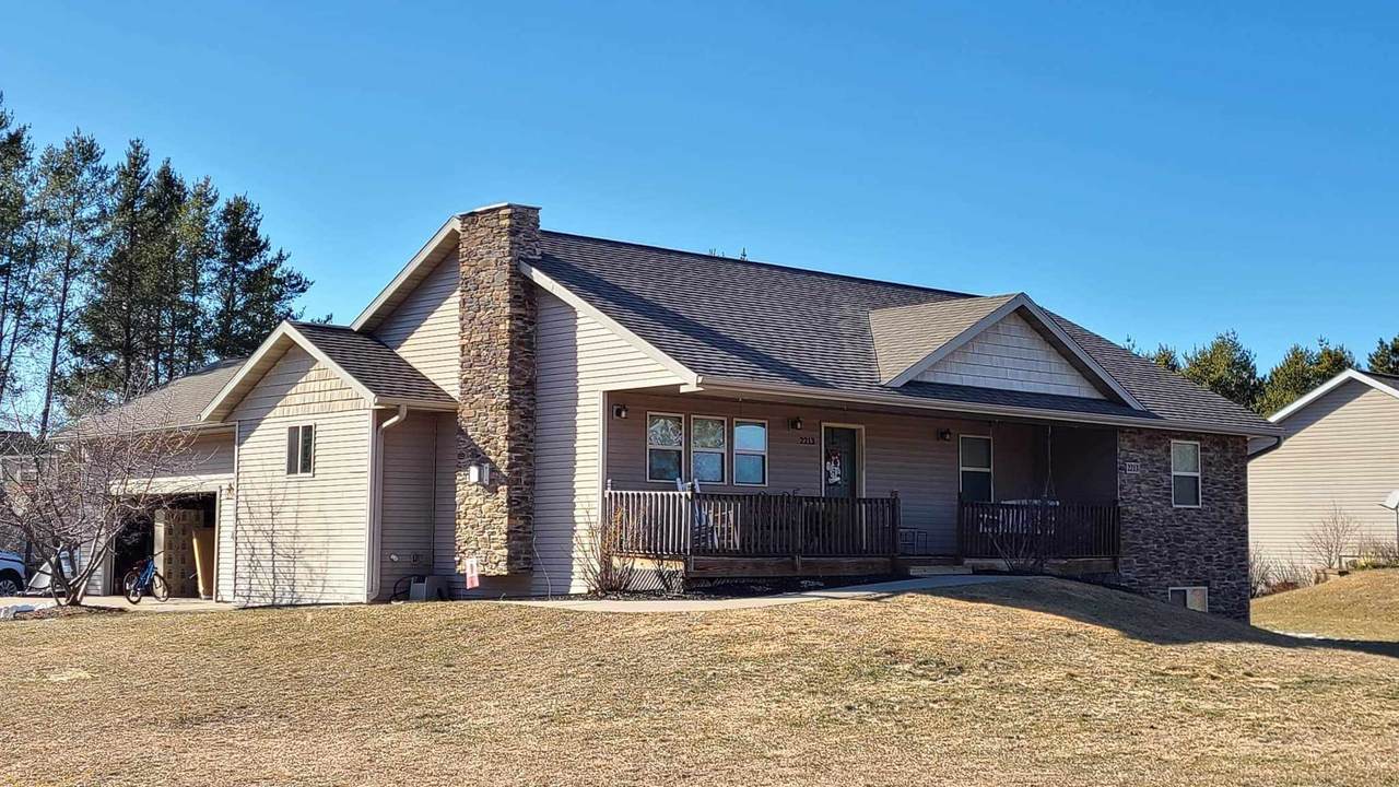 2213 Meadow Drive - Photo 1