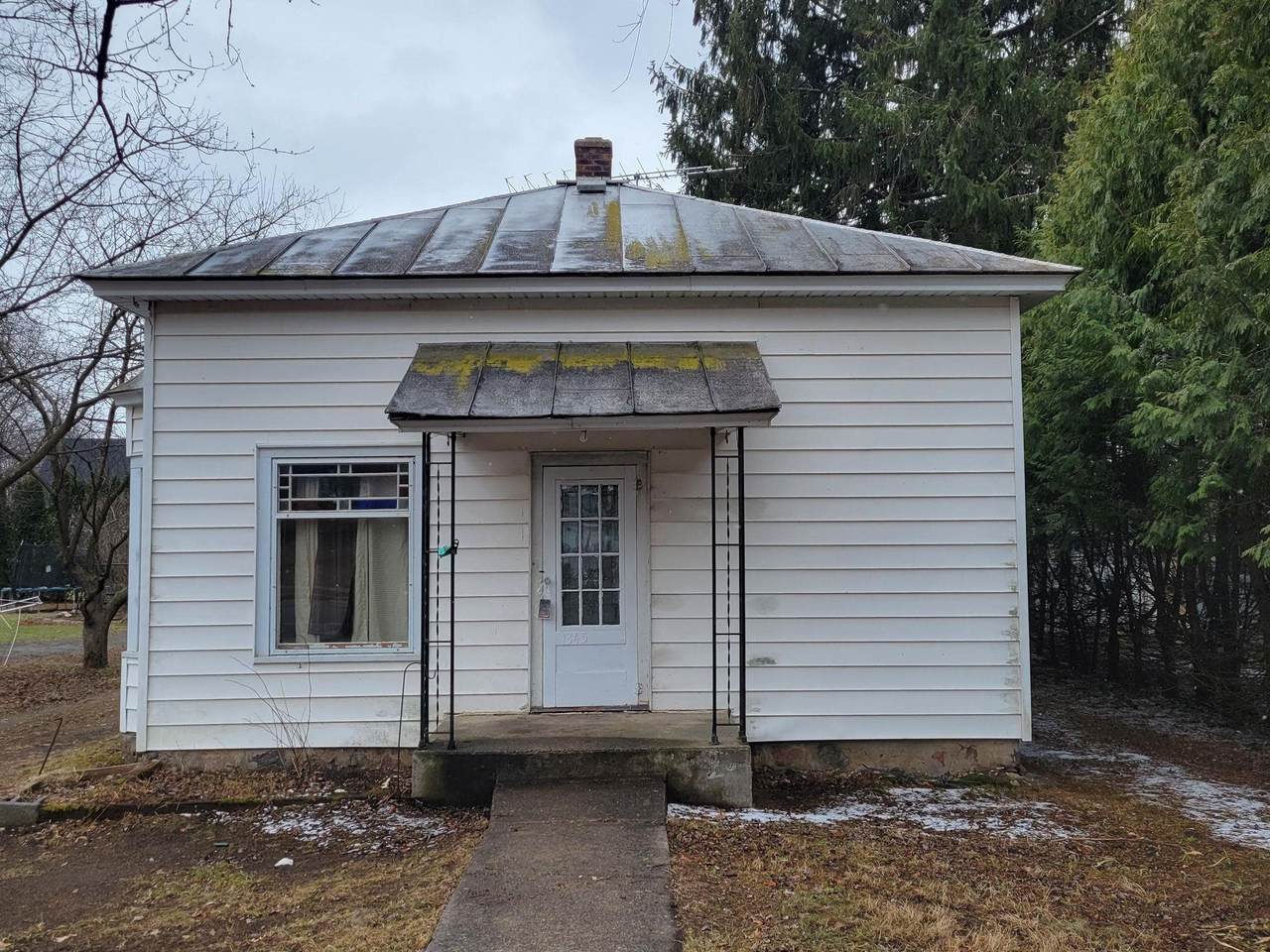 1345 Elm Street - Photo 1