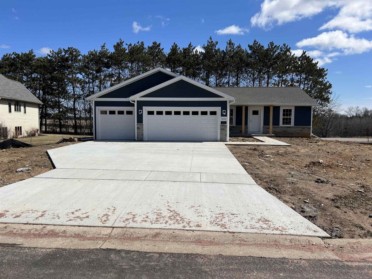 1555 Rotary Street - Photo 1