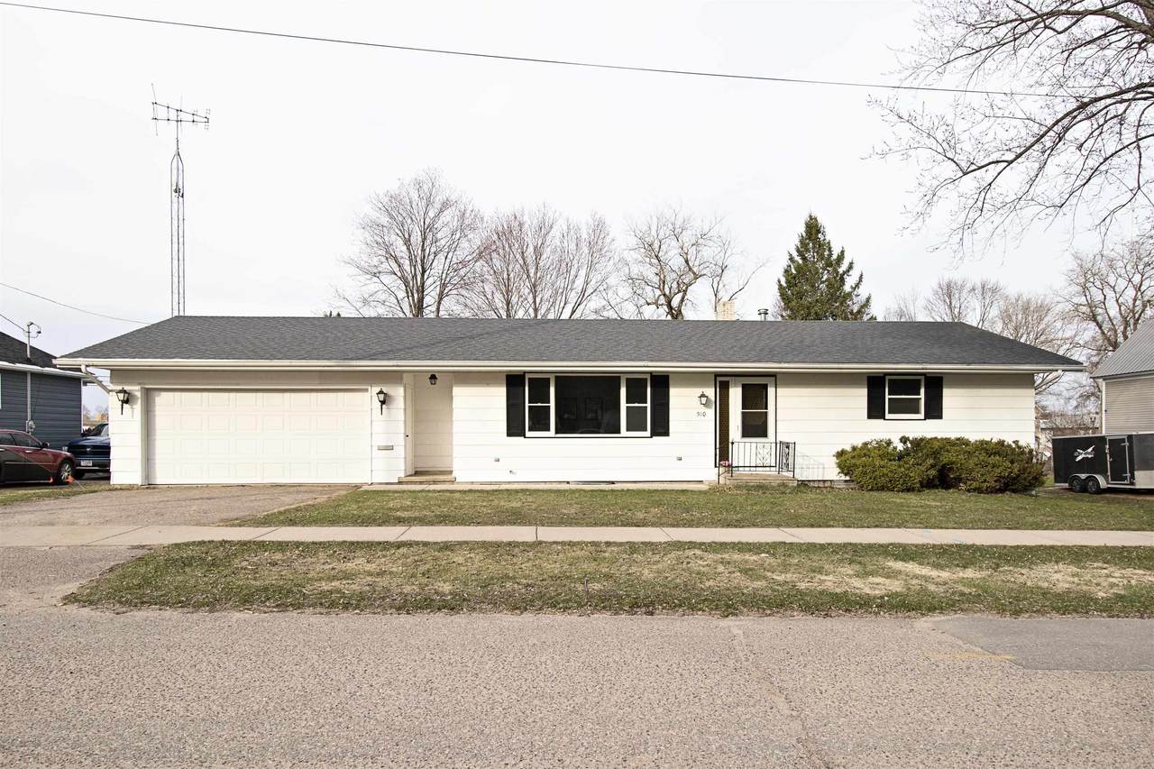 310 Prouty Street - Photo 1
