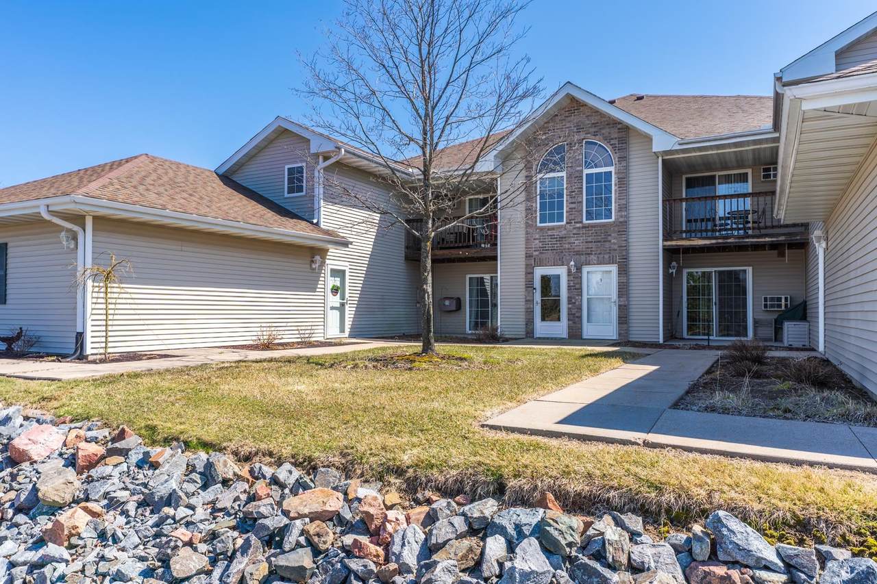 7275 Whitespire Road - Photo 1