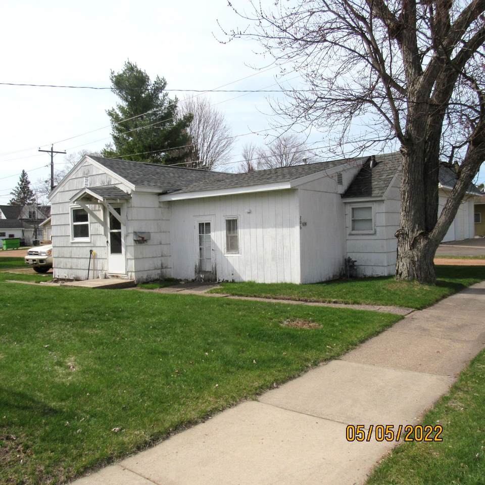 206 Cooper Street - Photo 1