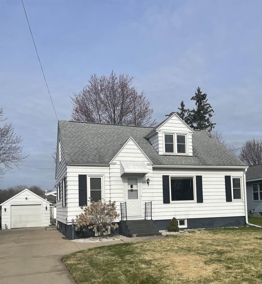 274 2ND STREET - Photo 1