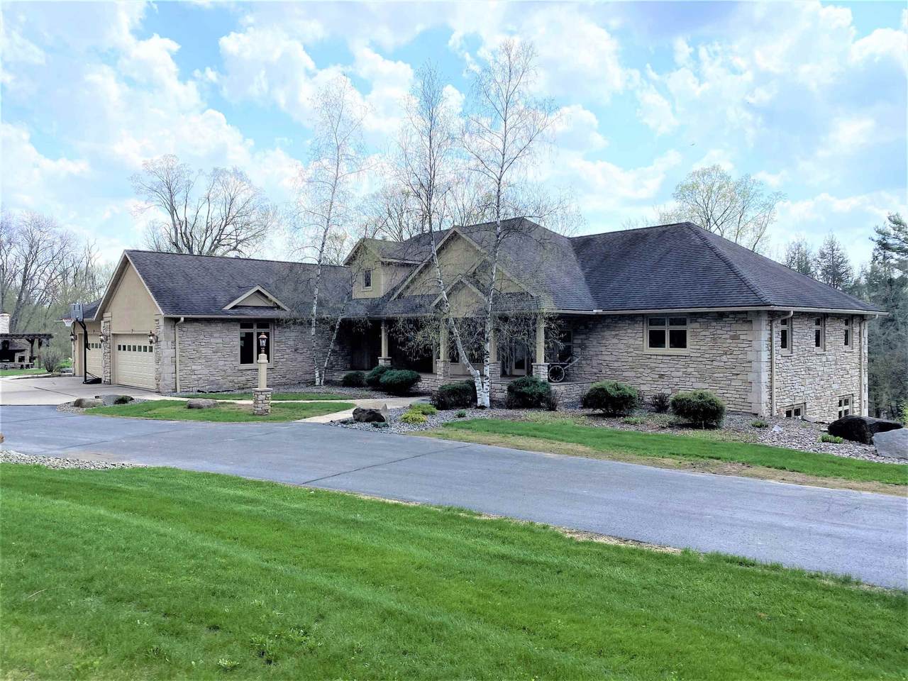 143109 Packer Drive - Photo 1