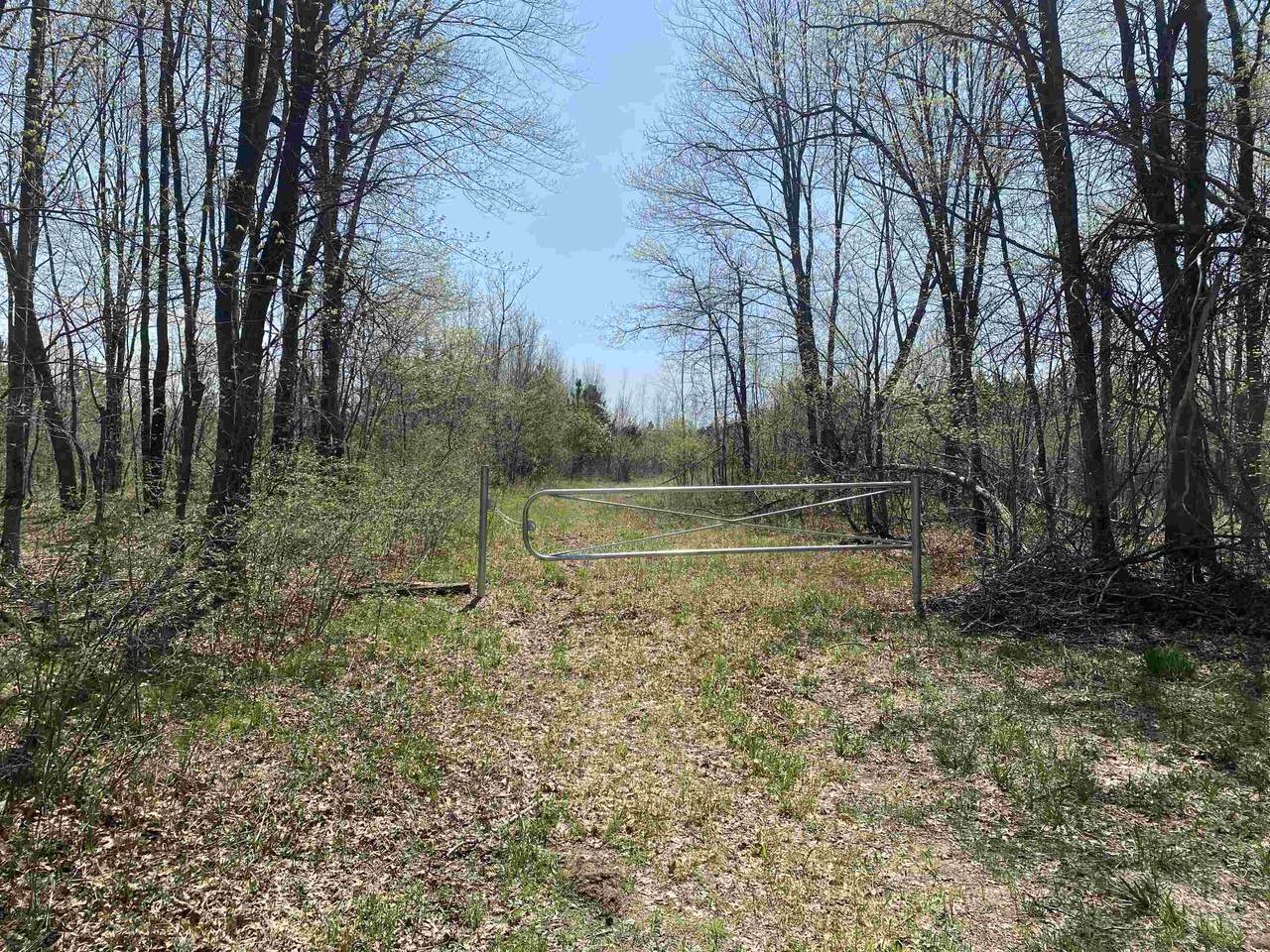 On Lynn Hill Road - Photo 1