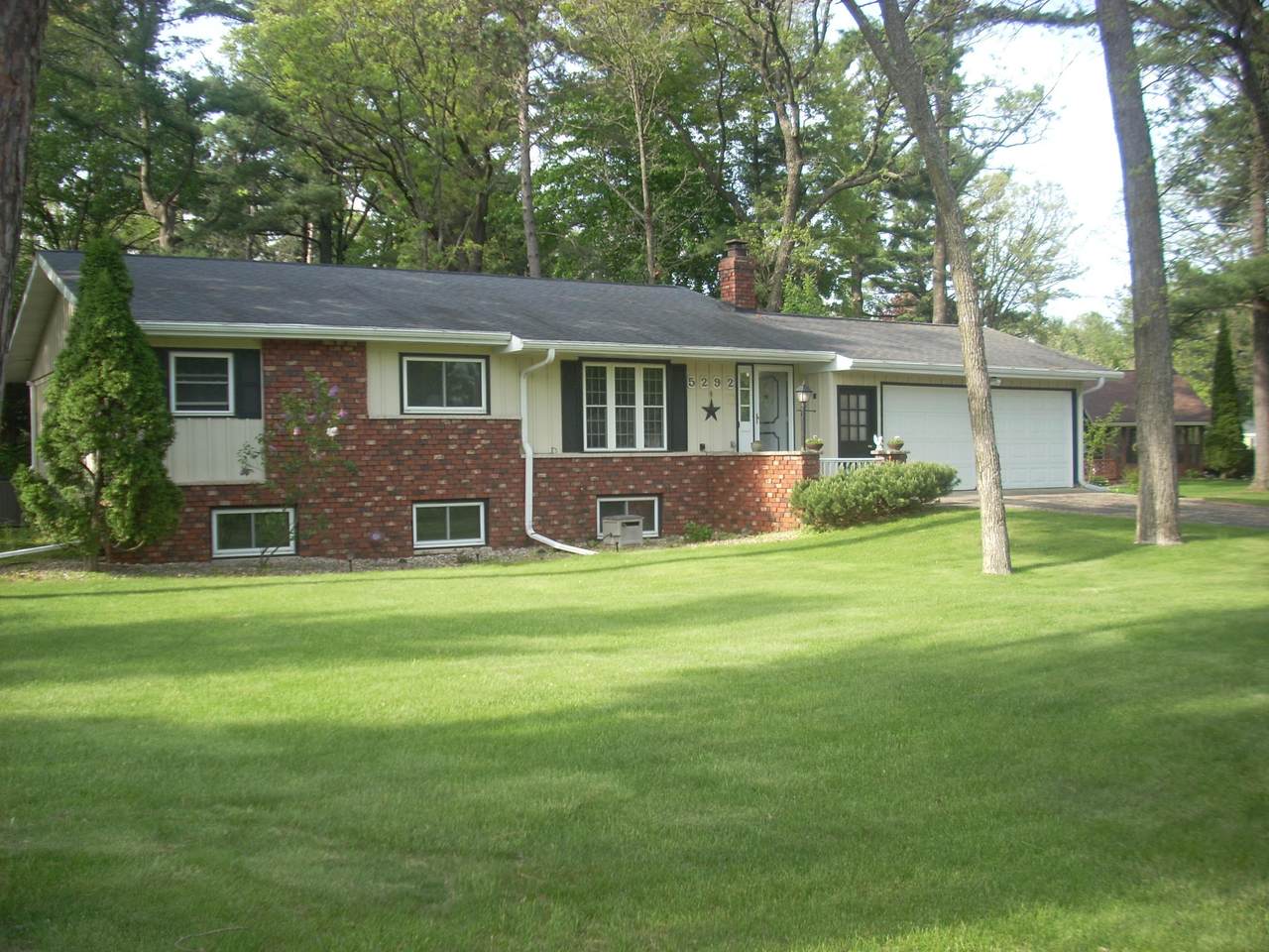 5292 Forest Circle South - Photo 1