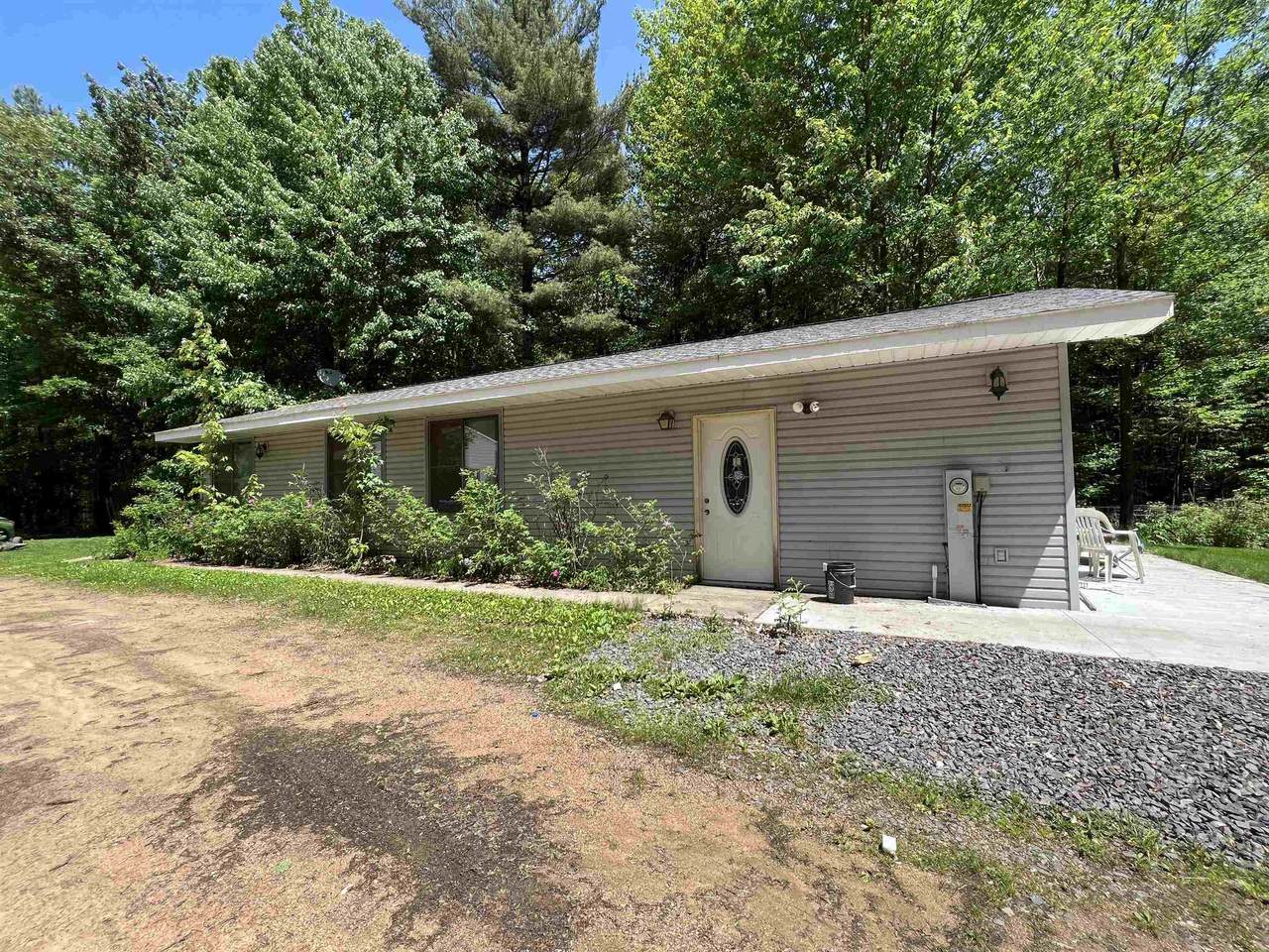 5586 Grant Road - Photo 1