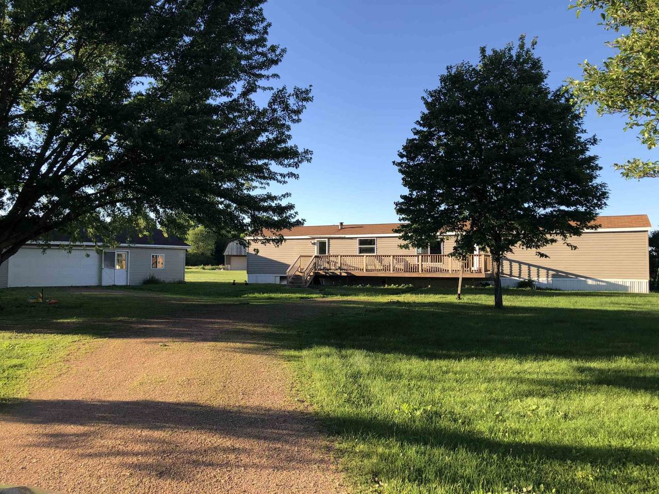 211441 Budnik Road - Photo 1