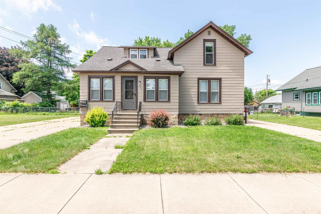231 12TH AVENUE NORTH - Photo 1