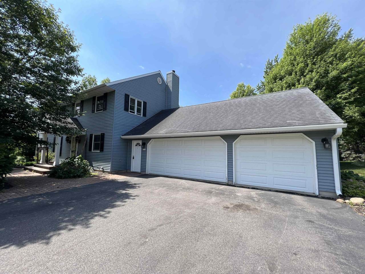 1516 Wood Avenue - Photo 1