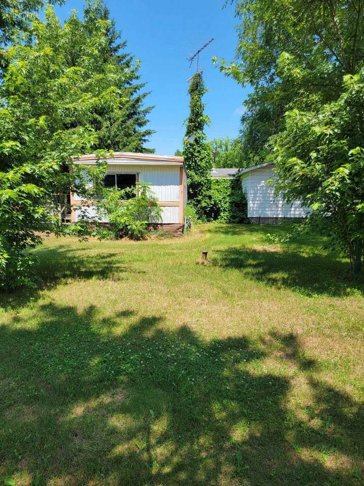 8415 Division Street - Photo 1