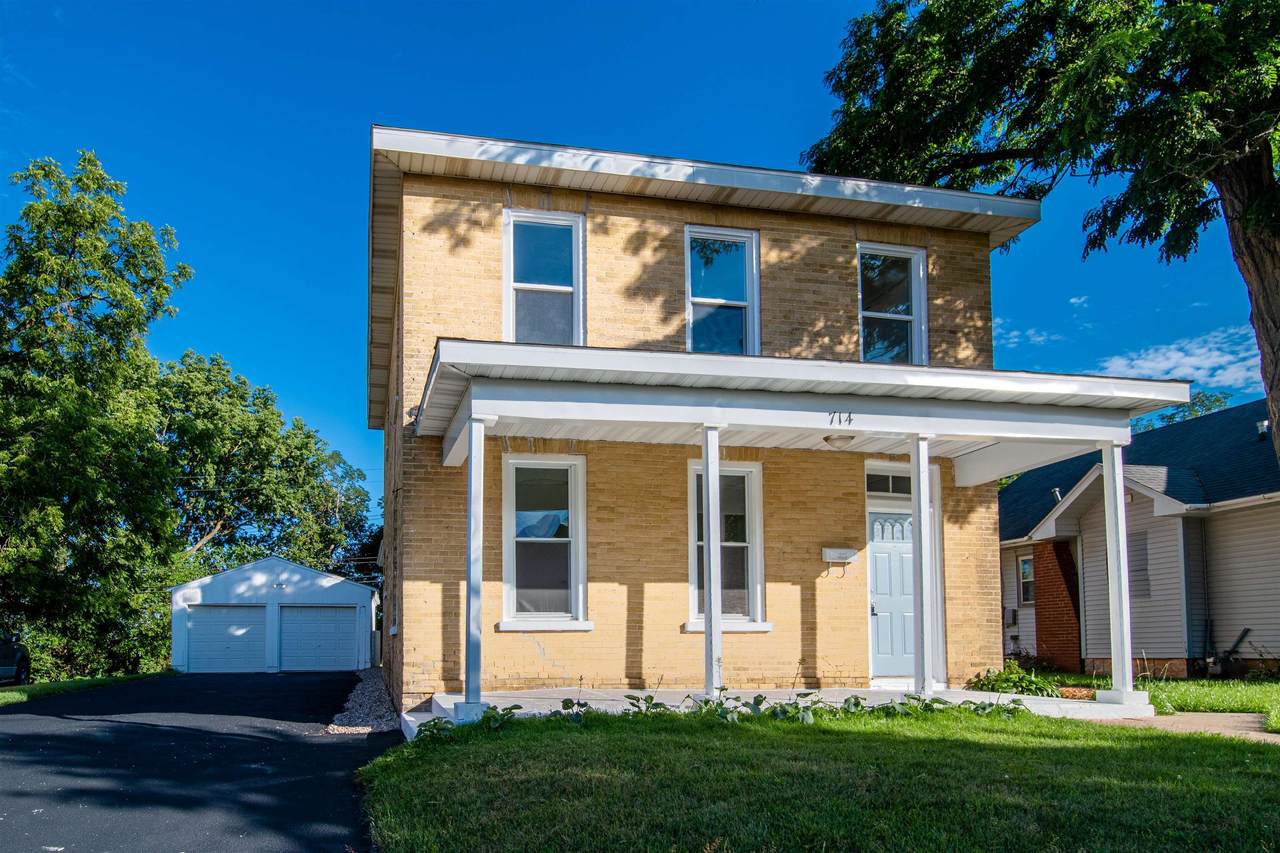 714 Cook Street - Photo 1