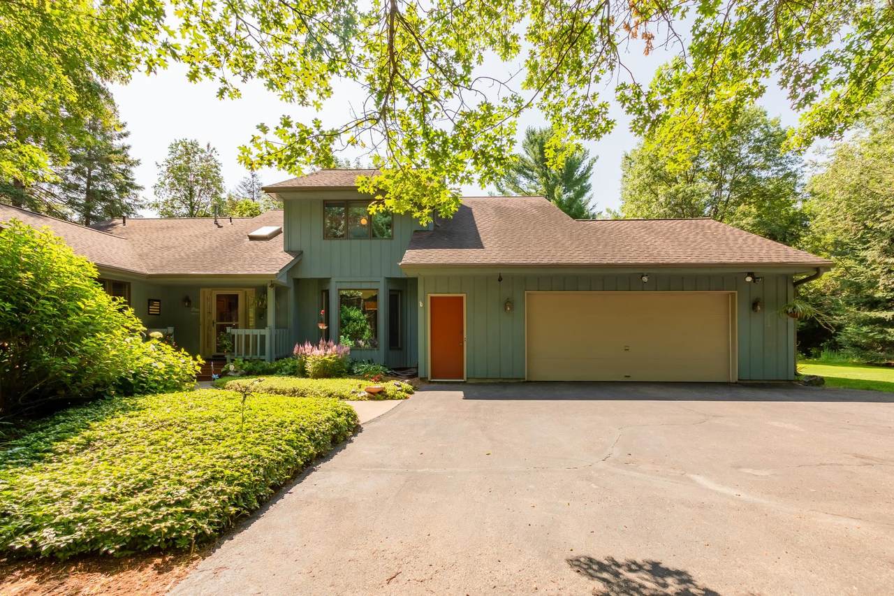 5399 Duncan Drive - Photo 1