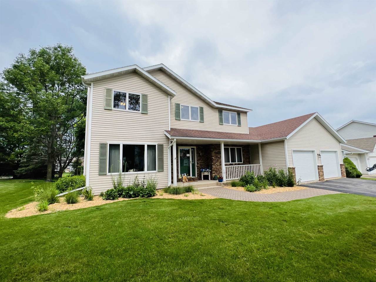 1010 Columbus Avenue - Photo 1