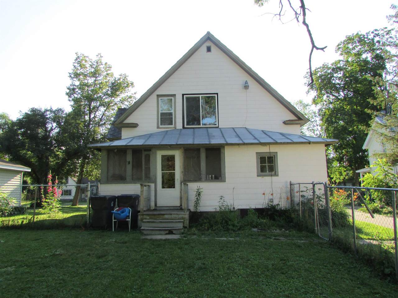 618 Main Street - Photo 1