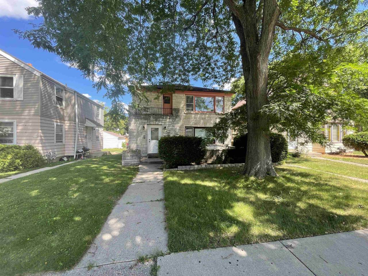 3706/3708 51ST BOULEVARD - Photo 1
