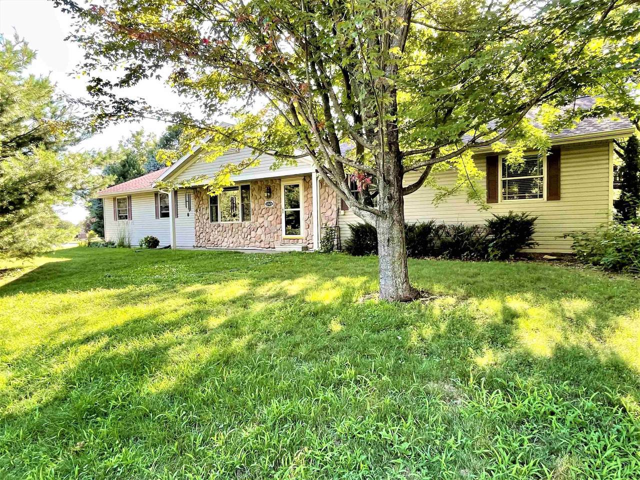 10102 Orion Way - Photo 1